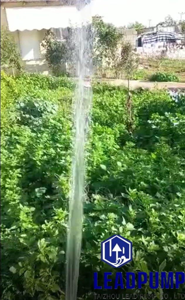 Vyujte Sluneční sílu s naším 3DSP4-50-48-400 Solárním ponorným čerpadlem!